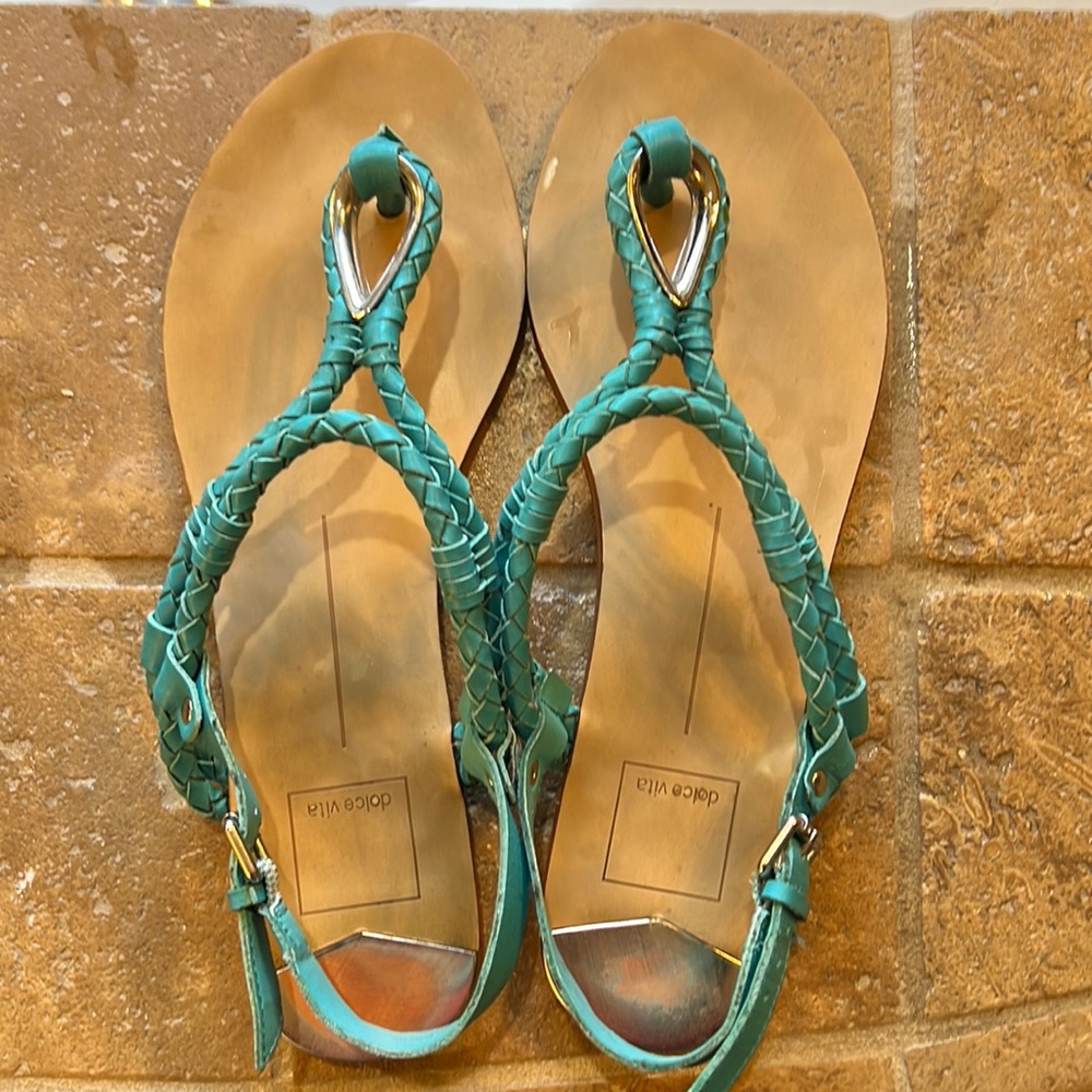 Dolce Vita flat leather sandal